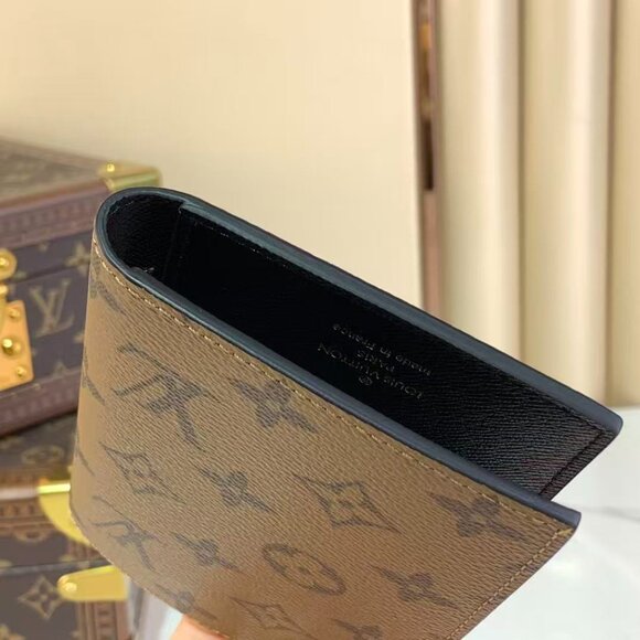LV Wallet In Excellent Preloved Condition. - Picture 4 of 8
